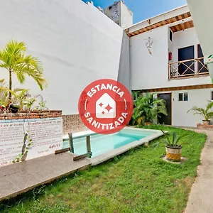 jarro-cafe-tulum-hotel.quintano-roohotels.com/